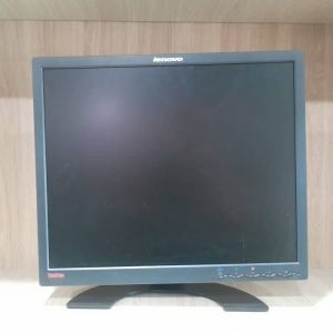 مانیتور استوک 19 اینچ مربعی LENOVO مدل L1900PA